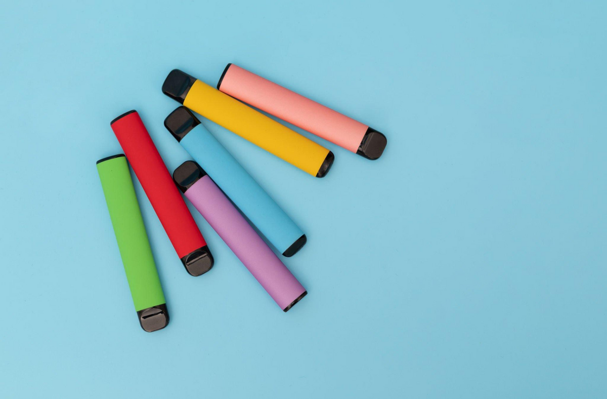 WHO WINNING IN STARTER KITS VS. DISPOSABLE VAPES?